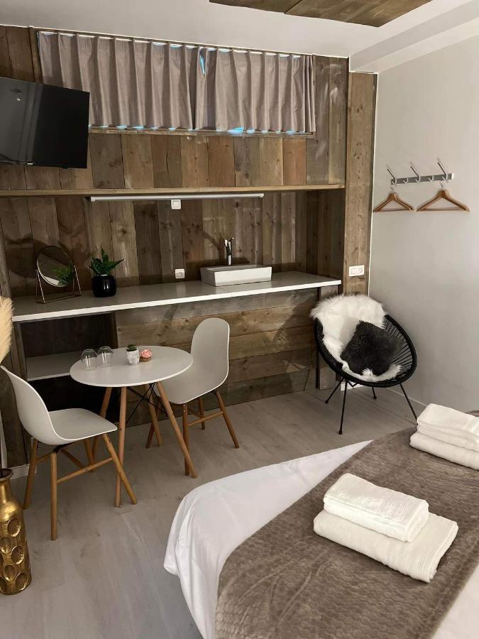 Prachtige Kamer In Centrum Brugge Met Badkamer ! 外观 照片