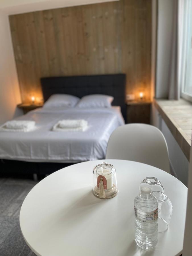 Prachtige Kamer In Centrum Brugge Met Badkamer ! 外观 照片