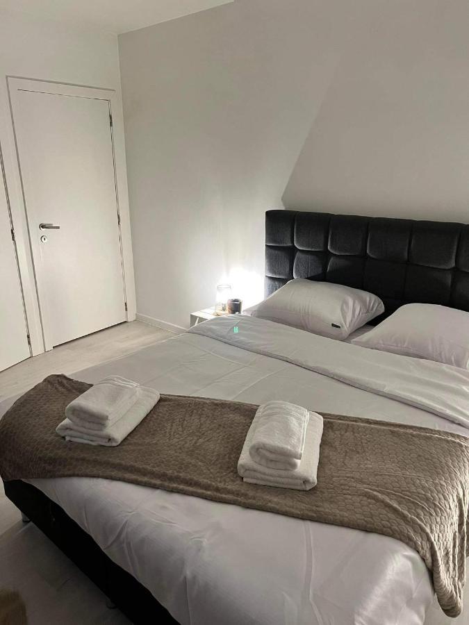 Prachtige Kamer In Centrum Brugge Met Badkamer ! 外观 照片