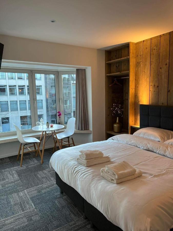 Prachtige Kamer In Centrum Brugge Met Badkamer ! 外观 照片
