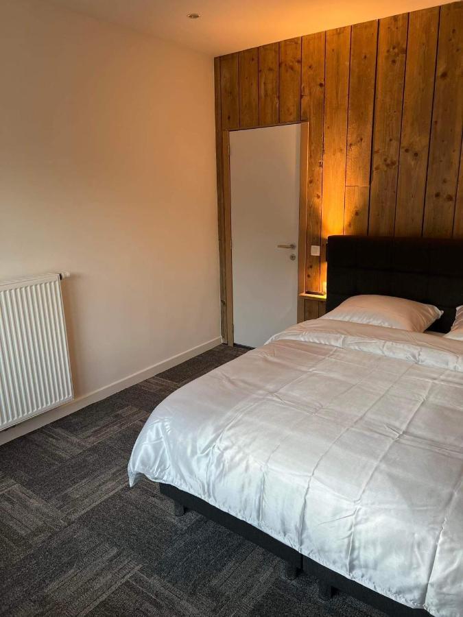 Prachtige Kamer In Centrum Brugge Met Badkamer ! 外观 照片